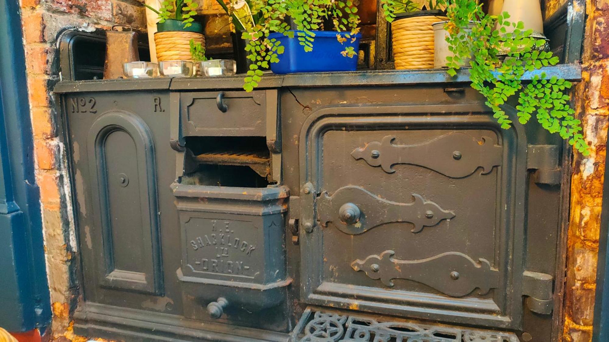 The Oaks- A Beautifully Appointed 1890S Villa Featherston エクステリア 写真